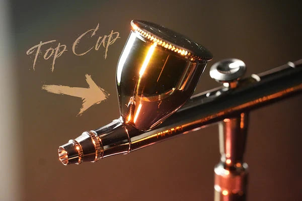 Airbrush mit obenliegendem Farbbecher (Top Cup)